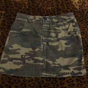 camo mini skirt